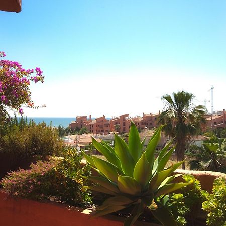 Bahia Beach Apartments Estepona Værelse billede