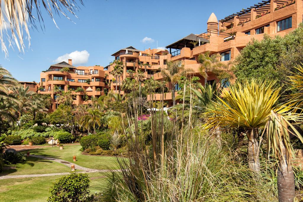 Bahia Beach Apartments Estepona Eksteriør billede