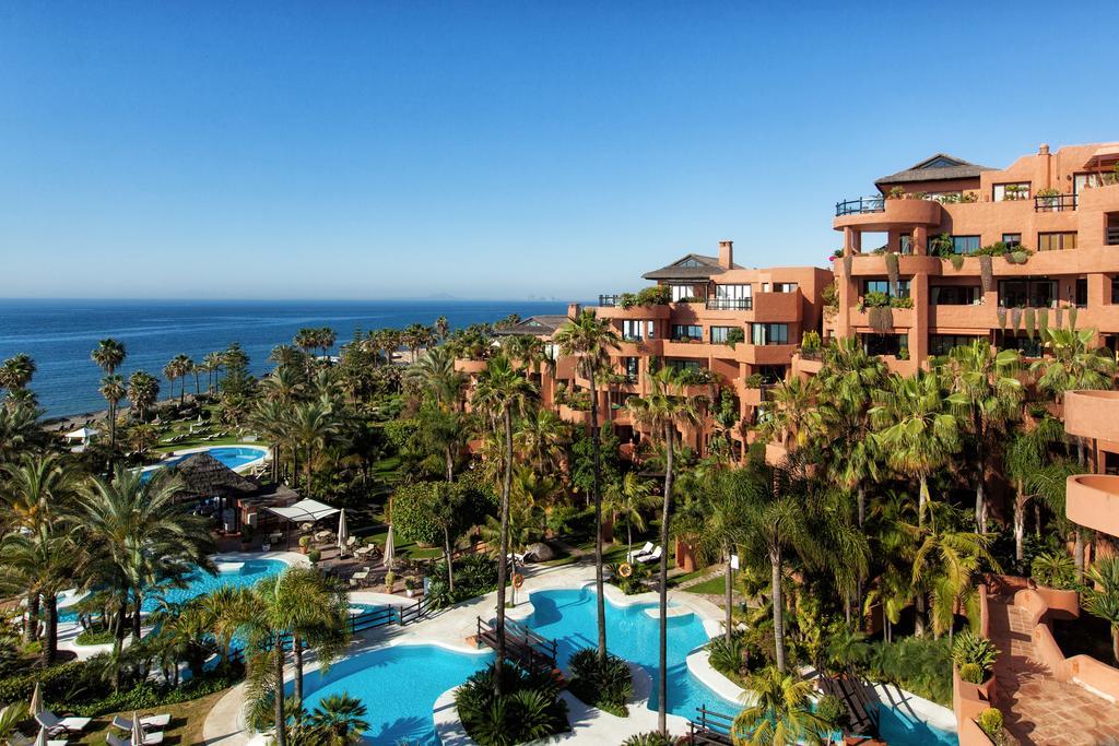 Bahia Beach Apartments Estepona Eksteriør billede