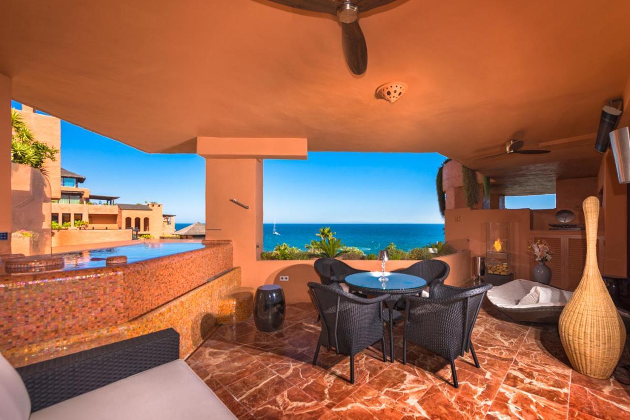 Bahia Beach Apartments Estepona Eksteriør billede