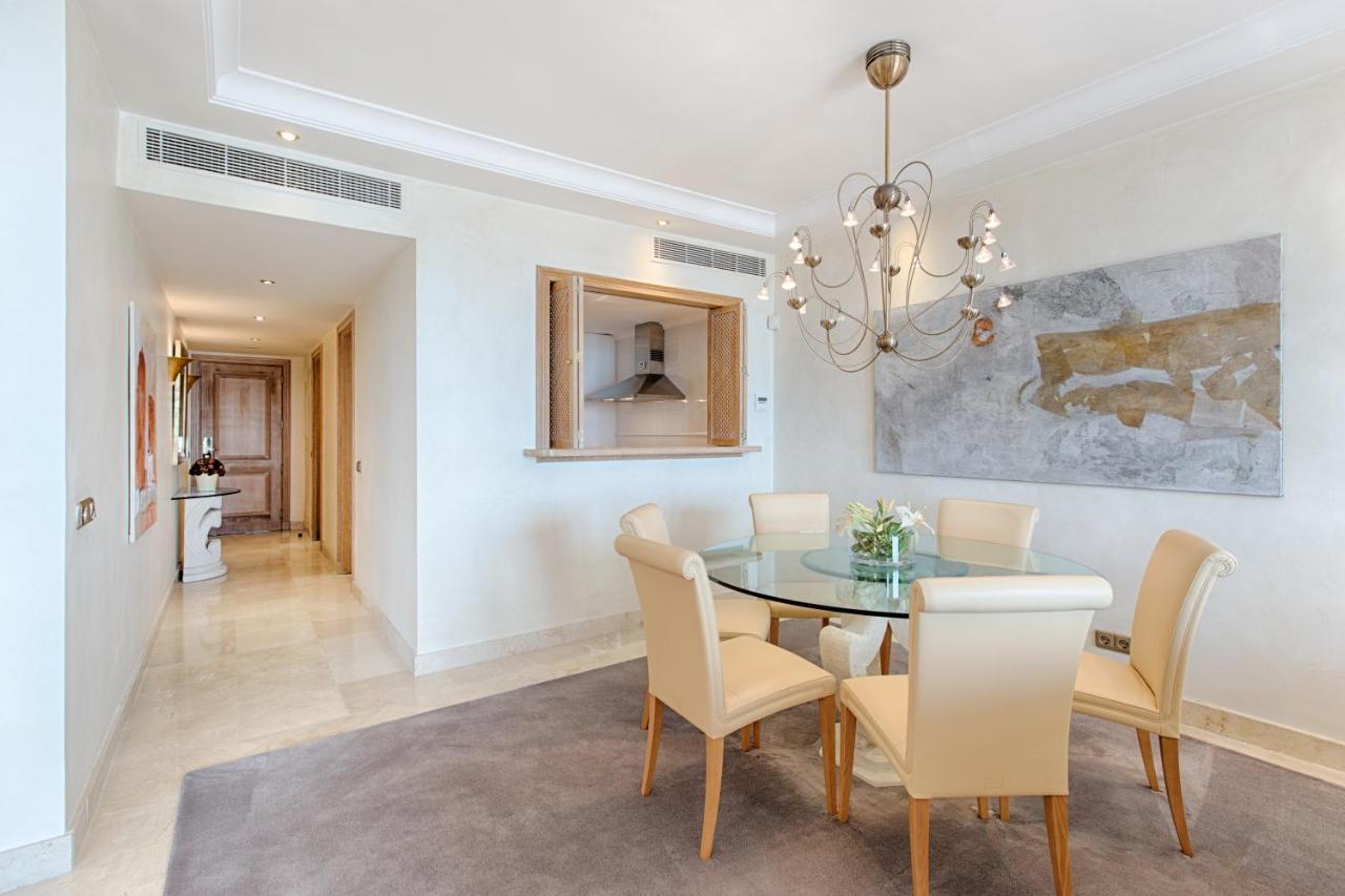 Bahia Beach Apartments Estepona Eksteriør billede